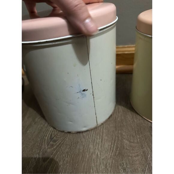 Vtg NC Colorware 60s Metal Kitchen Canister Set of 3 Flowers Beige Peach MCM - Picture 9 of 16